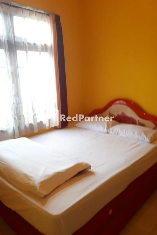 Bromo Indah Lestari Homestay Mitra Reddoorz ปาซูรูอัน ภายนอก รูปภาพ