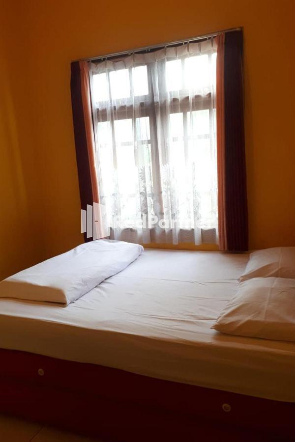 Bromo Indah Lestari Homestay Mitra Reddoorz ปาซูรูอัน ภายนอก รูปภาพ