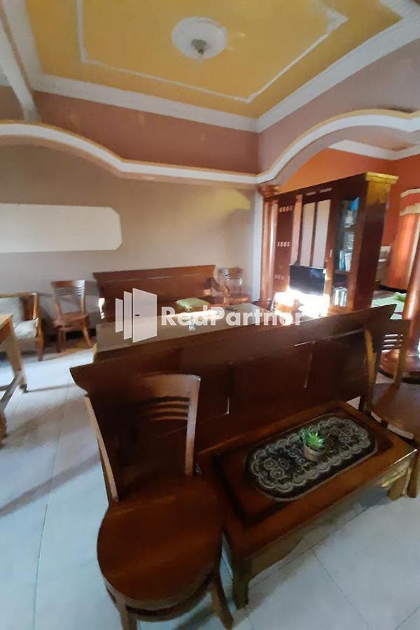 Bromo Indah Lestari Homestay Mitra Reddoorz ปาซูรูอัน ภายนอก รูปภาพ
