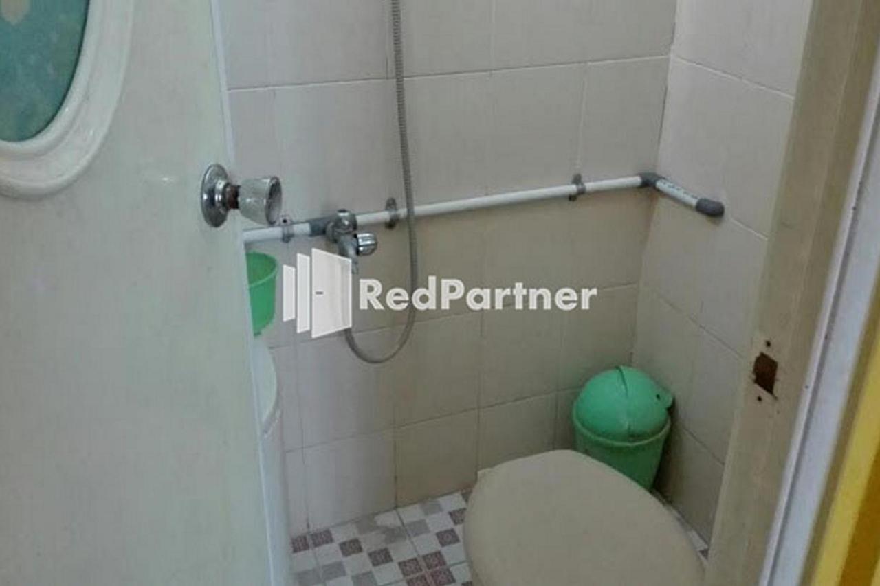 Bromo Indah Lestari Homestay Mitra Reddoorz ปาซูรูอัน ภายนอก รูปภาพ