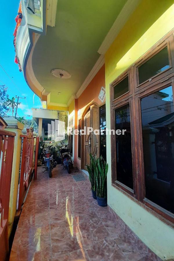 Bromo Indah Lestari Homestay Mitra Reddoorz ปาซูรูอัน ภายนอก รูปภาพ